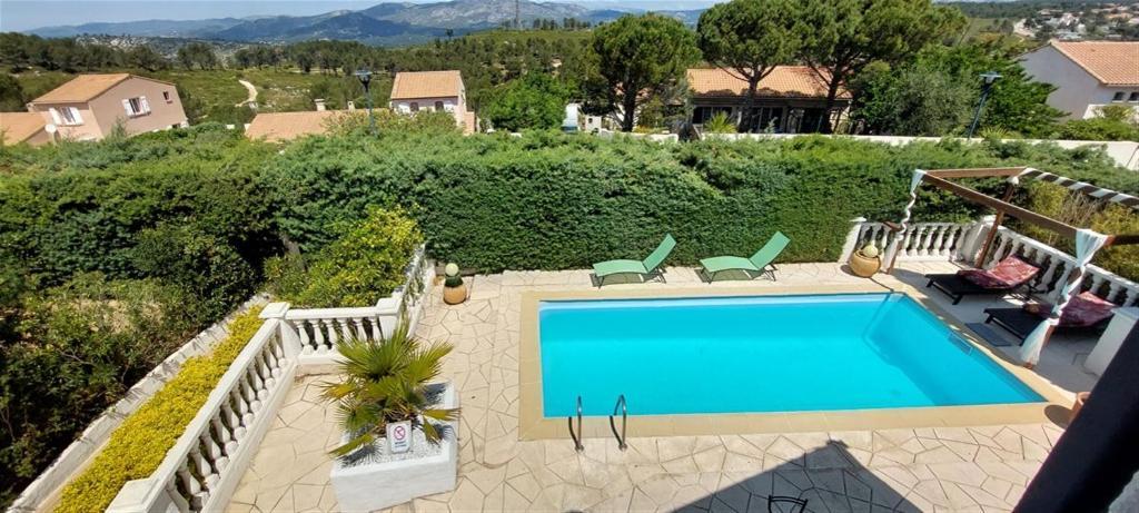 Villa T3 A 10' De Cassis - Piscine Privee Et Cuisine D'Ete Exterieure Carnoux-en-Provence Zewnętrze zdjęcie