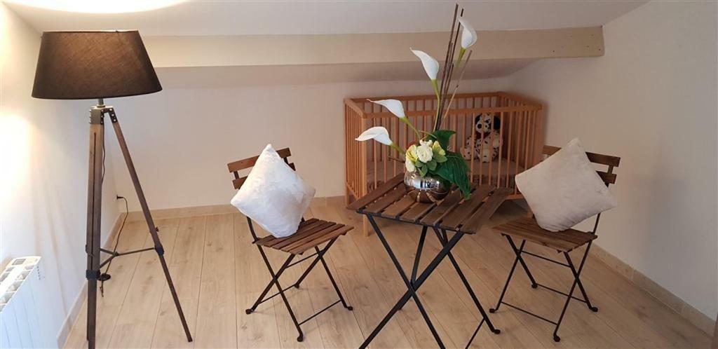 Villa T3 A 10' De Cassis - Piscine Privee Et Cuisine D'Ete Exterieure Carnoux-en-Provence Zewnętrze zdjęcie